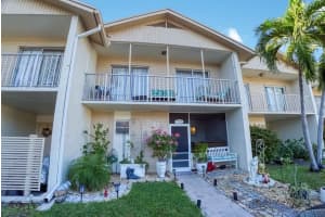 2137 Nova Village Drive, Davie, FL 33317 Sold 03/15/24