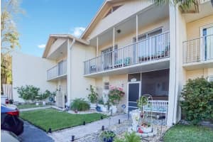 2137 Nova Village Drive, Davie, FL 33317 Sold 03/15/24