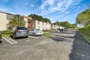 17 Willowbrook Ln APT 104, Delray Beach, FL 33446, Sold 04/02/24