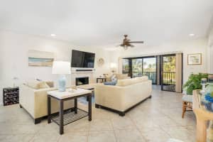 204 Clubhouse Circle, Jupiter, FL 33477 Sold 03/27/24