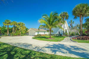 2180 Captains Walk, Vero Beach, FL 32963 Sold 05/15/24