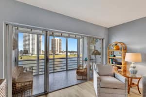 28 Yacht Club Drive 402, North Palm Beach, FL 33408 Sold 03/05/24