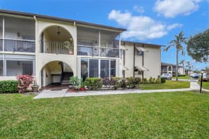 5773 La Pinata Boulevard B-1, Greenacres, FL 33463 Sold 05/31/24