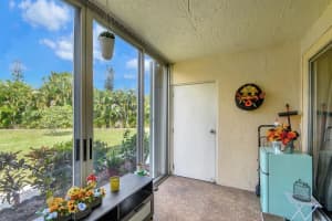 5773 La Pinata Boulevard B-1, Greenacres, FL 33463 Sold 05/31/24
