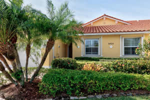 6425 Oxford Circle 102, Vero Beach, FL 32966 Sold 03/26/24