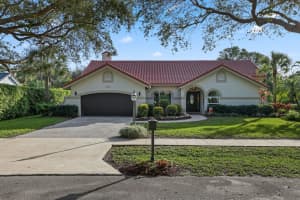 2225 Rabbit Hollowe Circle, Delray Beach, FL 33445 Sold 03/29/24