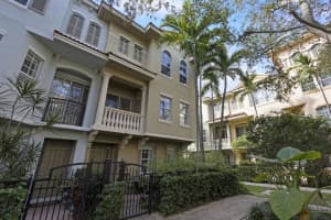 2709 Ravella Way, Palm Beach Gardens, FL 33410 Sold 05/30/24