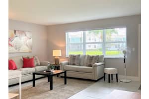 660 Horizons W 105, Boynton Beach, FL 33435 Sold 04/30/24