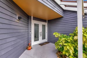 10440 SE Jupiter Narrows Drive, Hobe Sound, FL 33455 Sold 05/27/24