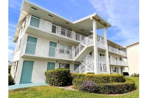 210 Horizons E 102, Boynton Beach, FL 33435 Sold 04/29/24