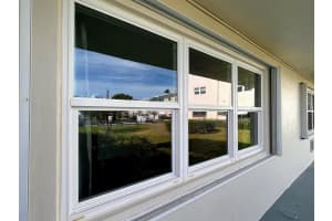 210 Horizons E 102, Boynton Beach, FL 33435 Sold 04/29/24