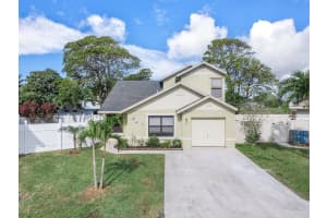 65 Willow Circle, Boynton Beach, FL 33436 Sold 07/29/24