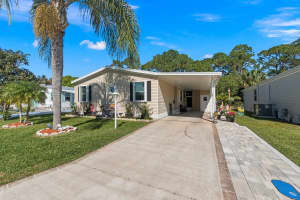 352 Tropical Isles Circle, Fort Pierce, FL 34982 Sold 03/15/24