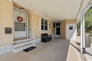 352 Tropical Isles Circle, Fort Pierce, FL 34982 Sold 03/15/24