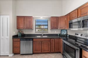 3210 S Lakeview Circle 3206, Hutchinson Island, FL 34949 Sold 04/15/24