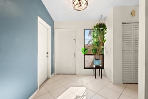 14 Walcott Drive, Boynton Beach, FL 33426 Sold 03/15/24