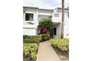 7533 Glendevon Lane 902, Delray Beach, FL 33446 Sold 04/17/24