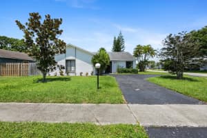 5621 Teakwood Road, Lake Worth, FL 33467 Sold 04/01/24