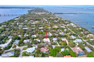 8 Ridgeland Drive, Sewalls Point, FL 34996 Sold 10/23/24
