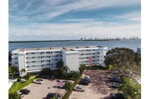 60 Yacht Club Drive 402, North Palm Beach, FL 33408 Sold 05/02/24