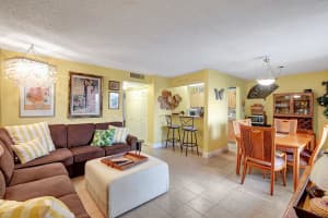 512 Meadows Circle 512, Boynton Beach, FL 33436 Sold 03/22/24