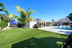 319 Country Club Drive, Tequesta, FL 33469 Sold 04/18/24