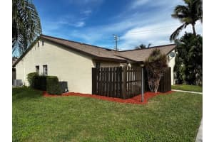2801 Waterview Circle, Palm Springs, FL 33461 Sold 09/10/24