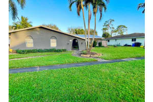 3164 Medinah Circle E, Lake Worth, FL 33467 Sold 04/12/24