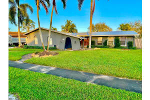 3164 Medinah Circle E, Lake Worth, FL 33467 Sold 04/12/24