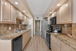 2751 Ocean Drive, Hollywood, FL 33019 - MLS#R10957772