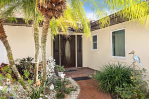 1040 40th Avenue, Vero Beach, FL 32960 Sold 05/20/24