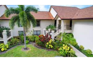 3459 Jog Park Drive, Greenacres, FL 33467 Sold 06/03/24