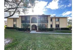 430 Pine Glen Lane B-1, Greenacres, FL 33463 Sold 04/16/24