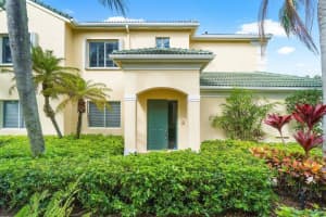106 Palm Point Circle C, Palm Beach Gardens, FL 33418 Sold 03/29/24