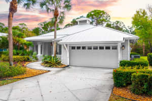 7954 Mammoth Drive SE, Hobe Sound, FL 33455 Sold 03/11/24