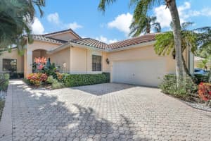 10198 Dover Carriage Lane, Lake Worth, FL 33449 Sold 05/01/24
