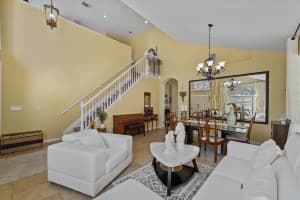 709 Gazetta Way, West Palm Beach, FL 33413 Sold 04/15/24