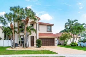 5105 Prairie Dunes Village Circle, Lake Worth, FL 33463 Sold 04/11/24