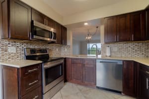 7321 Amberly Lane 407, Delray Beach, FL 33446 Sold 07/22/24