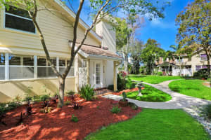 8110 Oakton Court B, Lake Clarke Shores, FL 33406 Sold 06/20/24