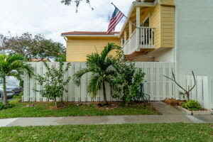 232 Seabreeze Circle 232, Jupiter, FL 33477 Sold 05/08/24