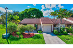 36 Kensington Lane, Boynton Beach, FL 33426 Sold 04/22/24