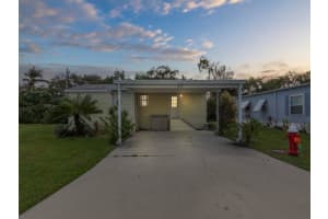 1950 S Us Highway 1 219, Vero Beach, FL 32962 - MLS#R10958631