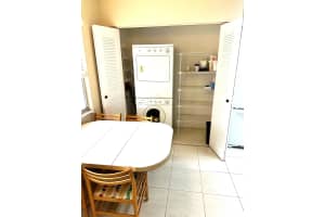 7185 Huntington Ln APT 304, Delray Beach, FL 33446, Sold 08/30/24