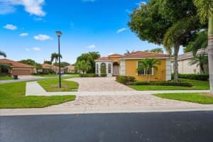 4237 Imperial Isle Dr, Wellington, FL 33449, Sold 08/12/24
