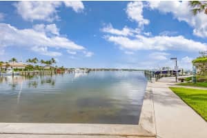 11390 Twelve Oaks Way 122, North Palm Beach