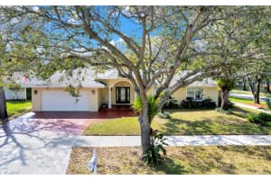 3802 Bridge Rd, Hollywood, FL 33026, Sold 06/11/24