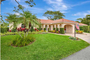 9 Fairway Drive, Boynton Beach, FL 33436 Sold 04/08/24