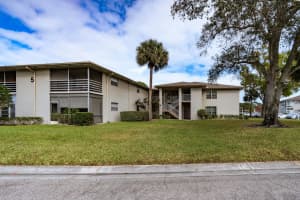 5 Lake Vista Trail 102, Port Saint Lucie, FL 34952 Sold 04/02/24
