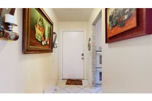 5 Lake Vista Trail 102, Port Saint Lucie, FL 34952 Sold 04/02/24